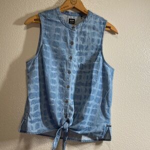Prana Sunrise Peak Tie Dye Sleeveless Organic cotton Button Tie front Shirt sz S